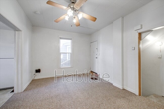 Building Photo - 1405 N 11th St
