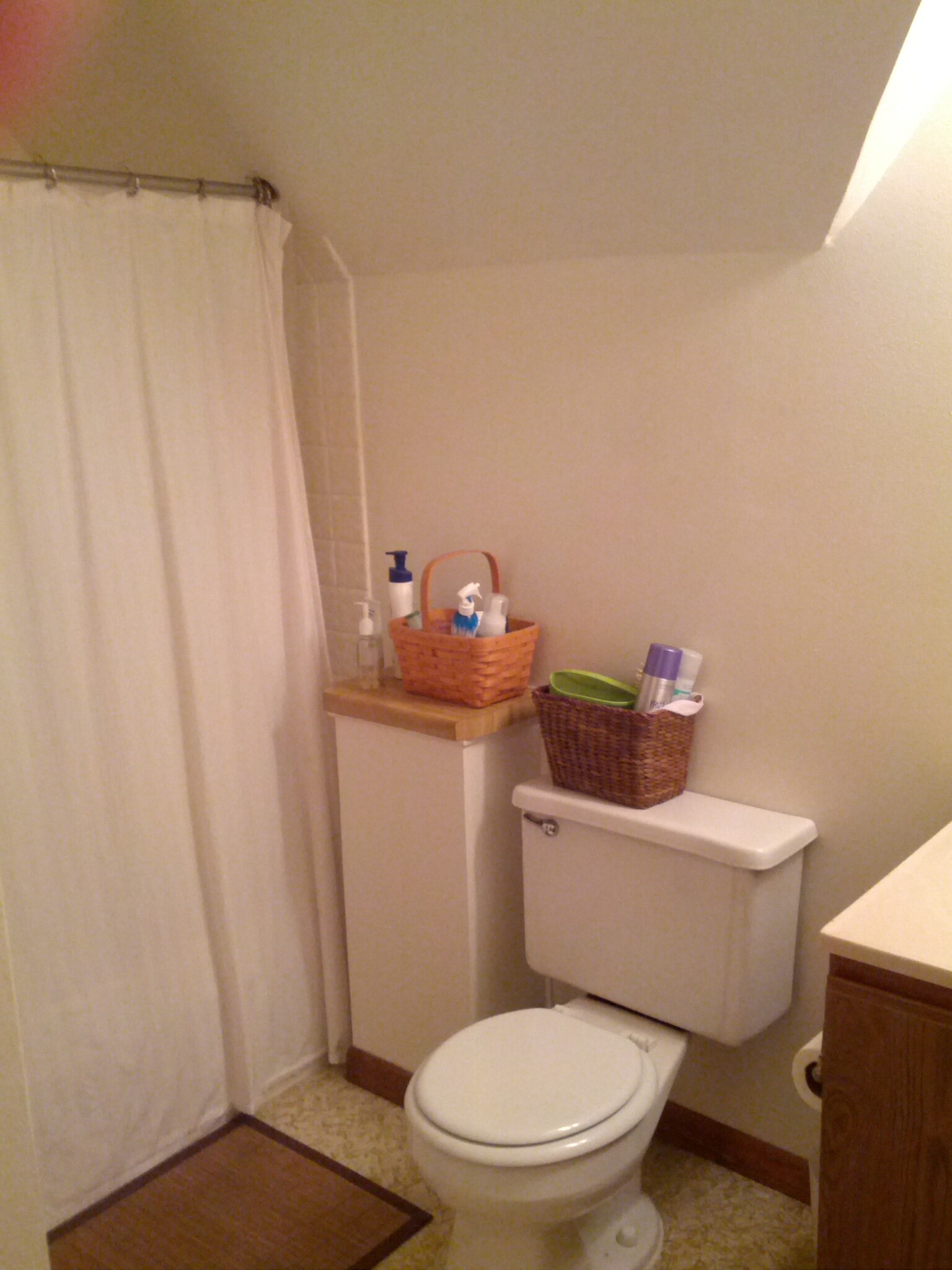 Bathroom - 3120 N Cambridge Ave