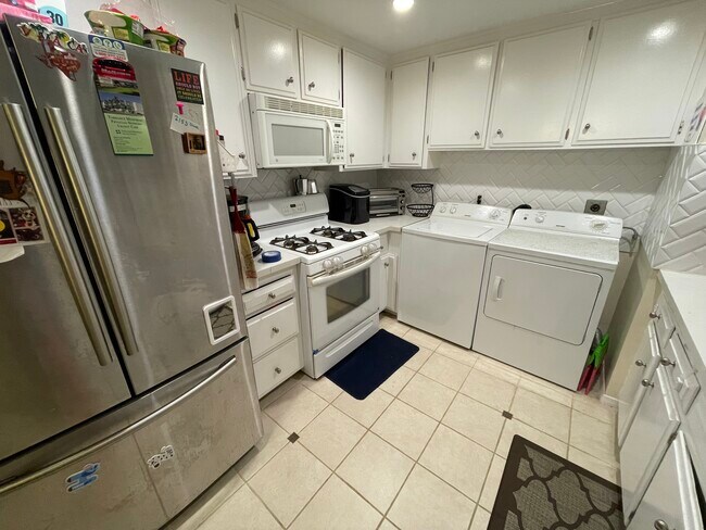 Building Photo - 1757 257th St