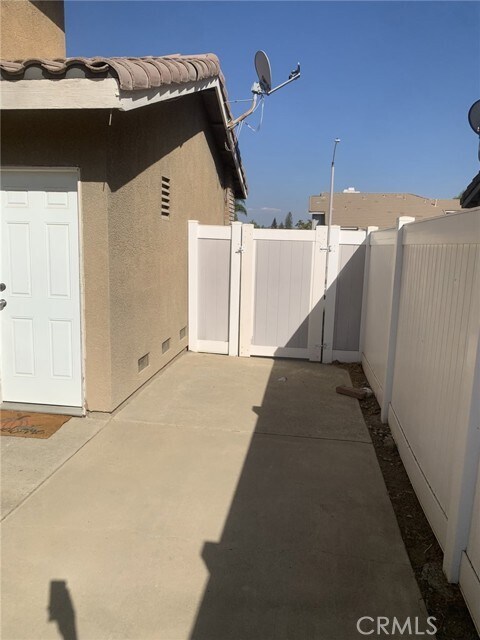 Building Photo - 27157 Echo Canyon Ct