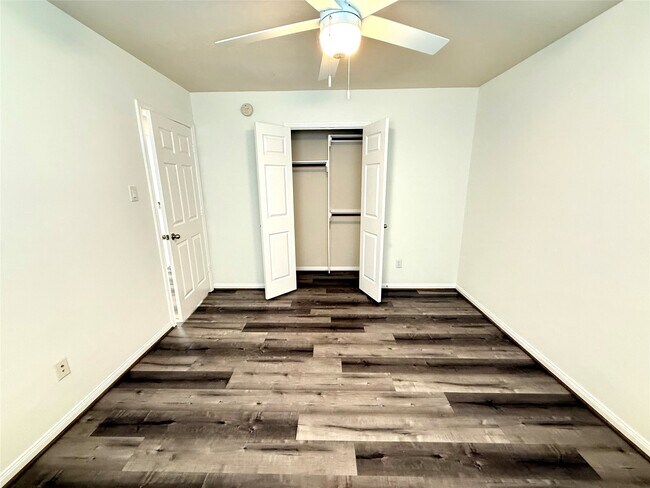 Building Photo - 11222 Overland Trail Dr