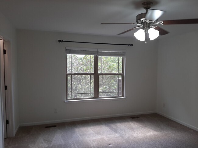 Building Photo - 1165 Bonnie Ln