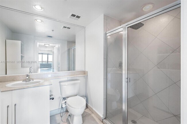 Building Photo - 325 S Biscayne Blvd