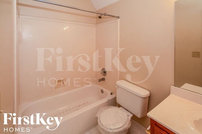 Building Photo - 7435 Bridle Cove