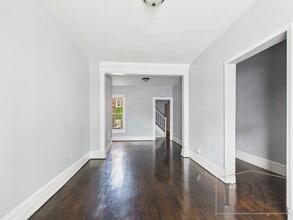 Building Photo - Available Now! Spacious 5 Bedroom, 1 Bath ...