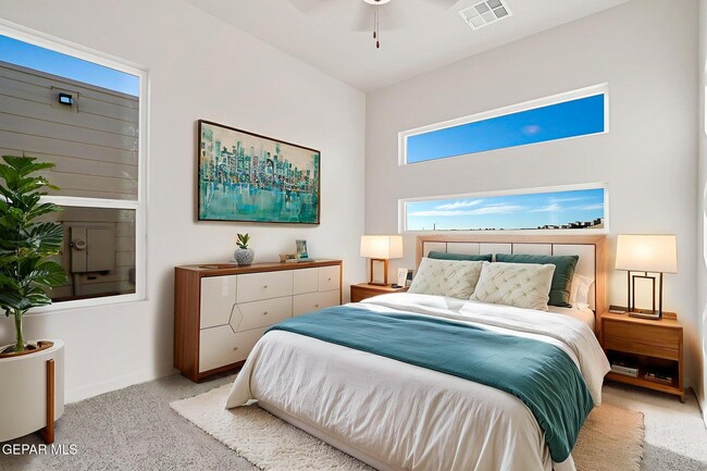 Building Photo - 828 Eltham Dr