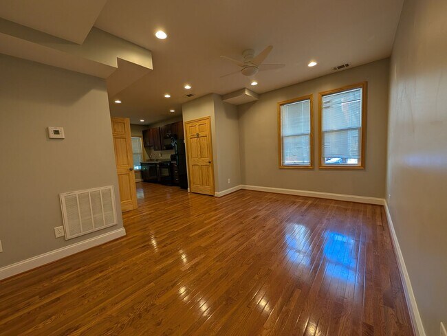 Building Photo - 3221 Guilford Ave