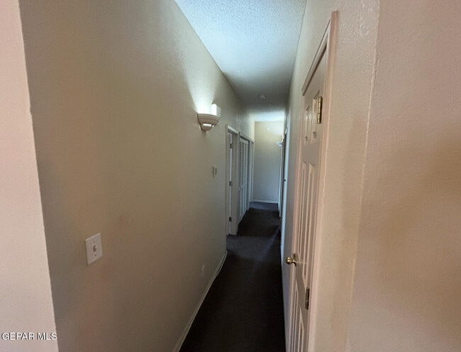 Building Photo - 1722 E Rio Grande Ave