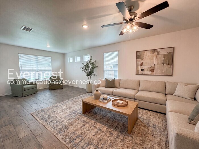 Building Photo - 845 Freedom Cir