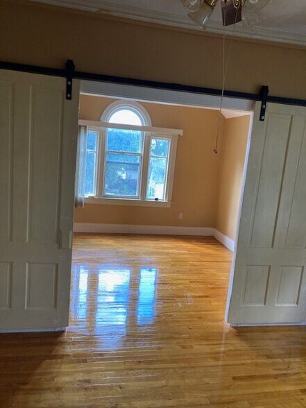 Building Photo - 35 Tirrell St