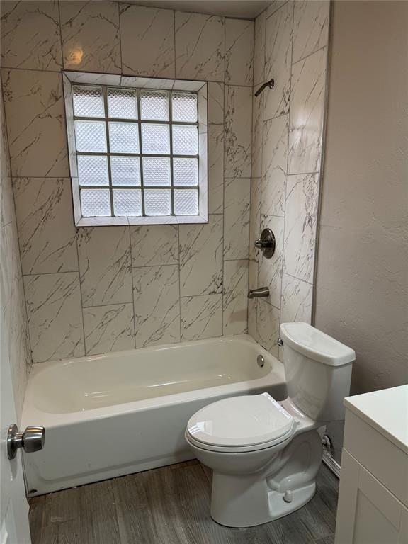 Building Photo - 5004 Brookdale Dr