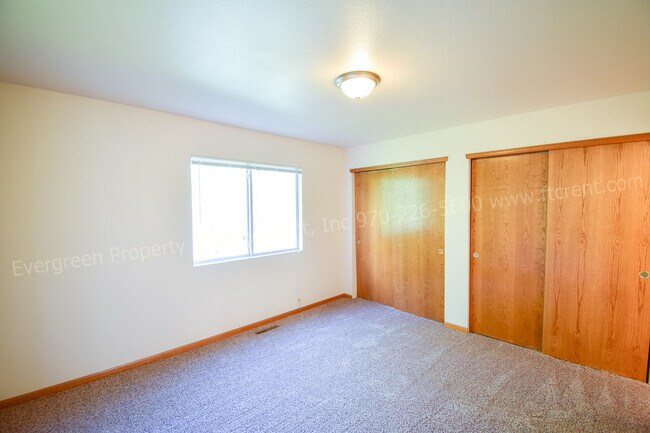 Building Photo - 2929 Ross Dr