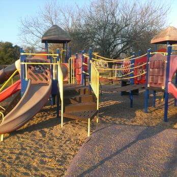 Building Photo - 9710 Sugar Hill Dr