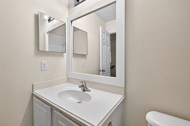 Building Photo - 25222 Boulder Bend Ln