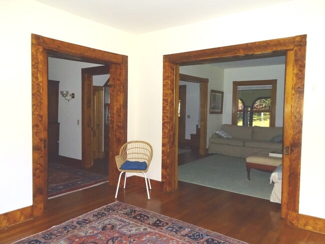 Building Photo - 101 S Main St