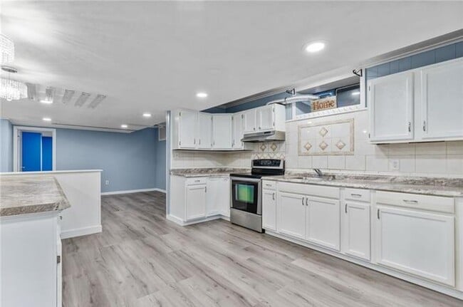 Building Photo - 45-47 Clym Street