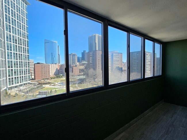 Building Photo - 6 Whittier Pl