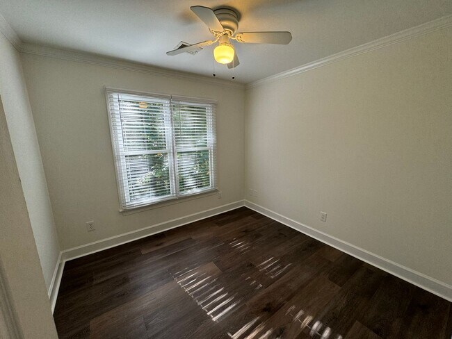 Building Photo - Updated House in Hampton Park!