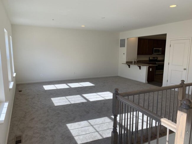 Building Photo - 101 Trails Way