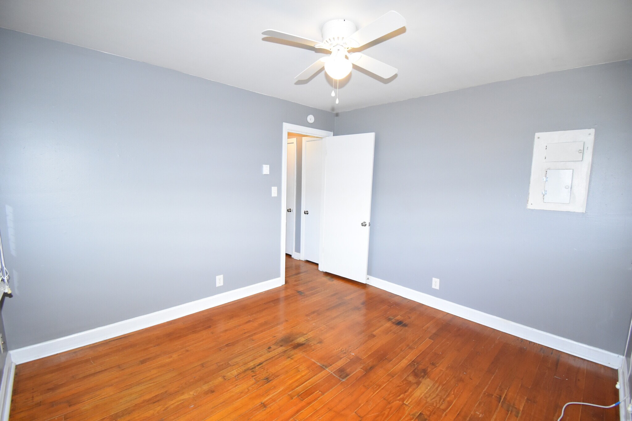Building Photo - 406 Hietts Ln
