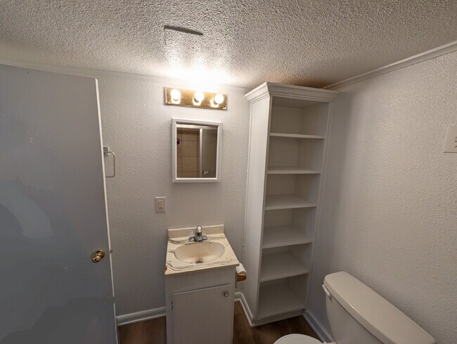 Building Photo - Efficiency - includes power and water!