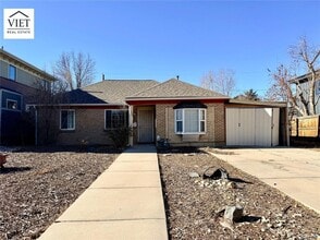Building Photo - 1055 Leyden St