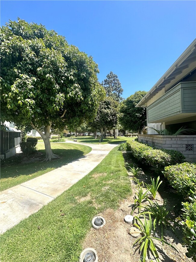 Building Photo - 8777 Coral Springs Ct