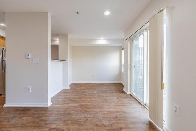 Building Photo - 0 bedroom in Seattle WA 98119