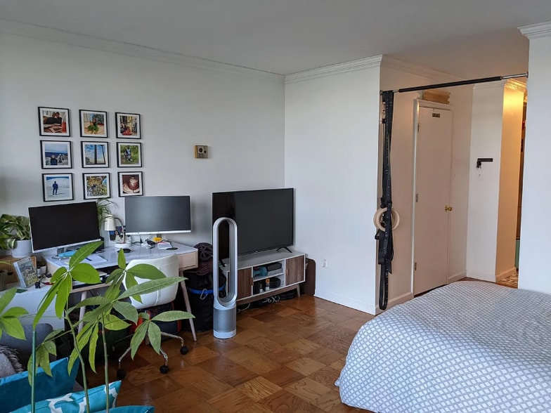 Building Photo - 801 N Pitt St