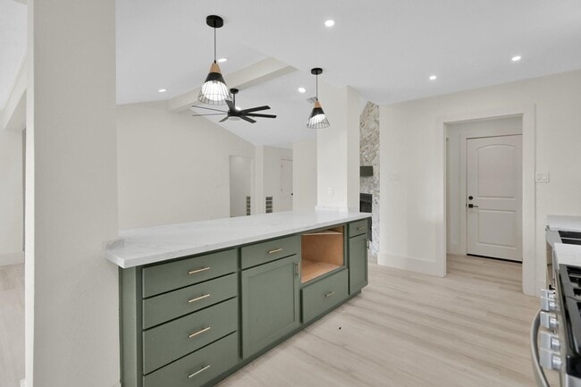 Building Photo - 6026 Willowbend Blvd