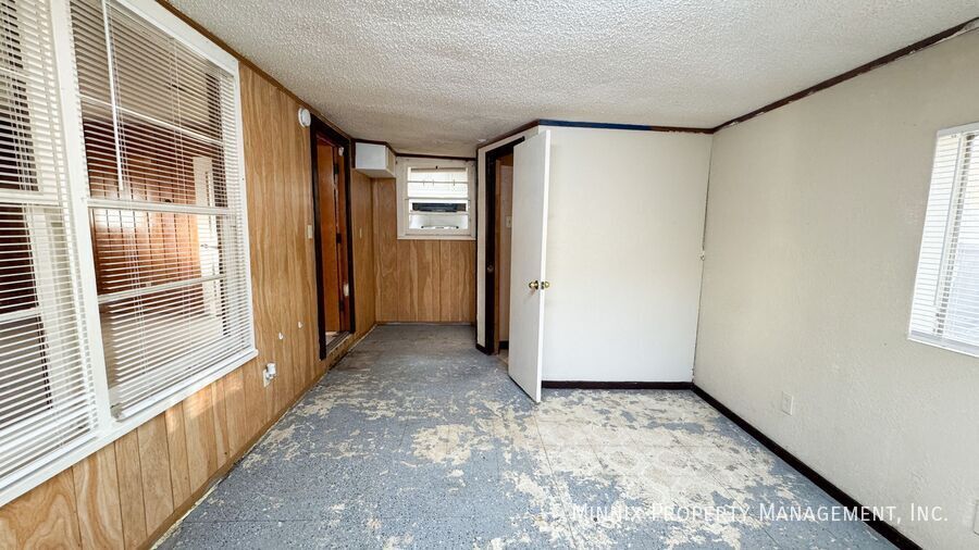 Building Photo - 4411 45th St