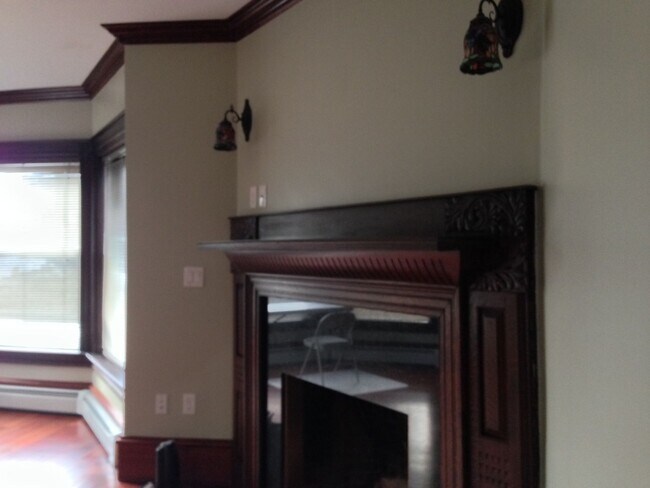 Building Photo - Central Brookline Location, Central Heat/A...