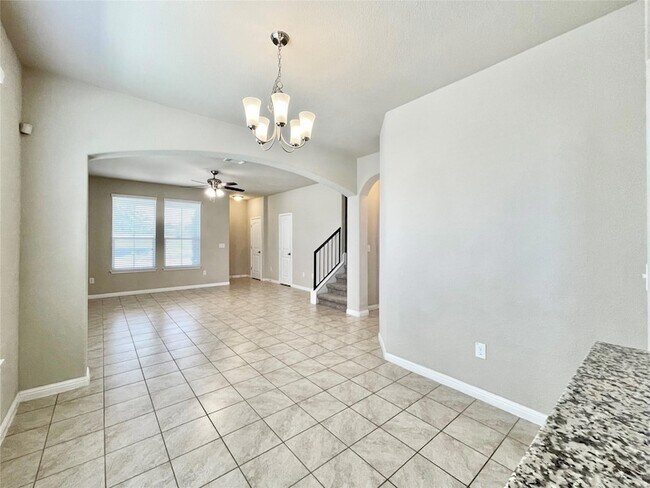 Building Photo - 401 Katmai Cir