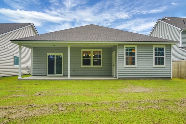 Building Photo - Remarkable 3 BR/ 2 BA Home With Solar Panels