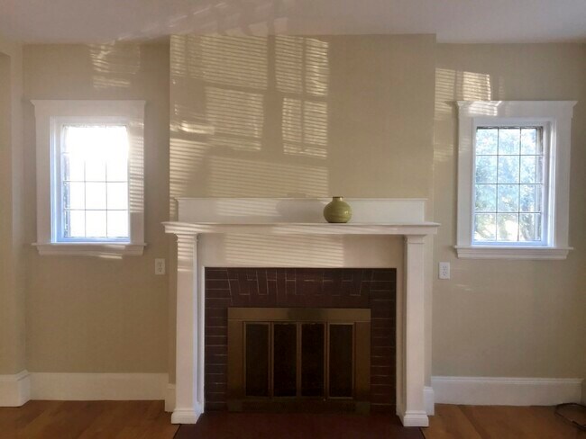 Building Photo - 90 Orchard St