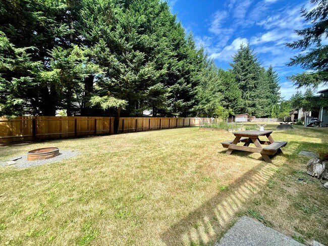 Building Photo - 79X Four Plex