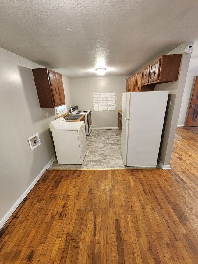 Building Photo - Nice, big, and updated 2BR rancher with full basement, parking off street and carport!