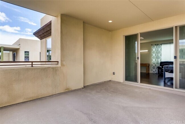 Building Photo - 109 Interval