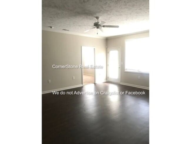 Building Photo - 4040 Bardstown Ct