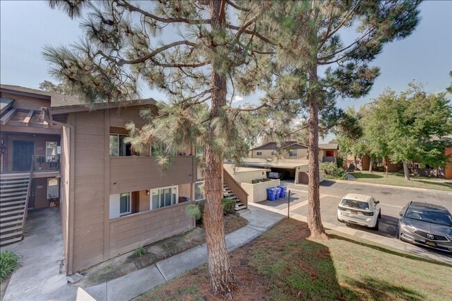 Building Photo - 510 Calle Montecito