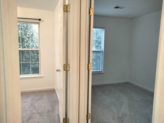 Building Photo - 45580 Grand Central Sq