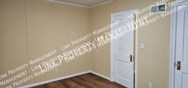 Building Photo - 129 N Moore Rd