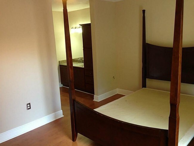 Building Photo - 13299 SW 112th Terrace