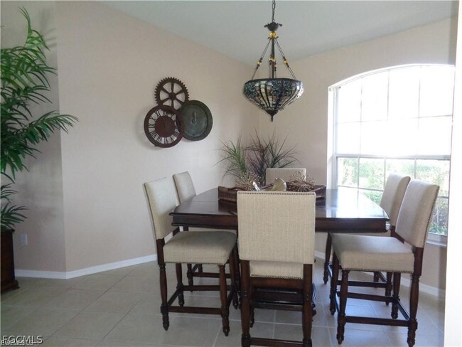 Building Photo - 2127 SW 52nd Ln