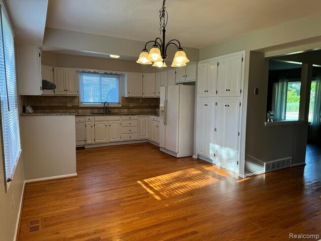 Building Photo - 5028 Abington Dr