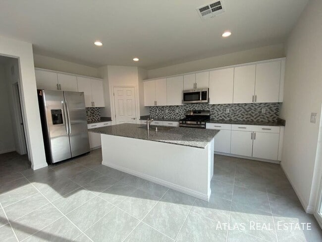 Building Photo - 4051 N Atoll Reefs St