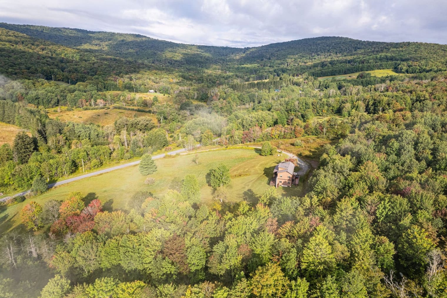 Building Photo - 1162 Sanford Hollow Rd