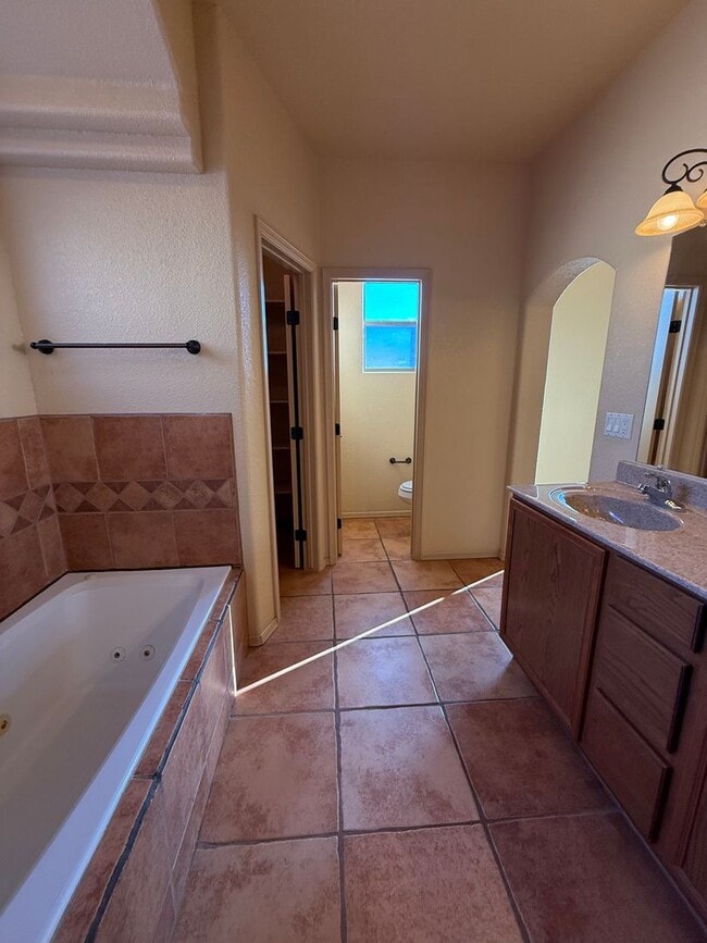 Building Photo - 4804 Camino Dos Vidas