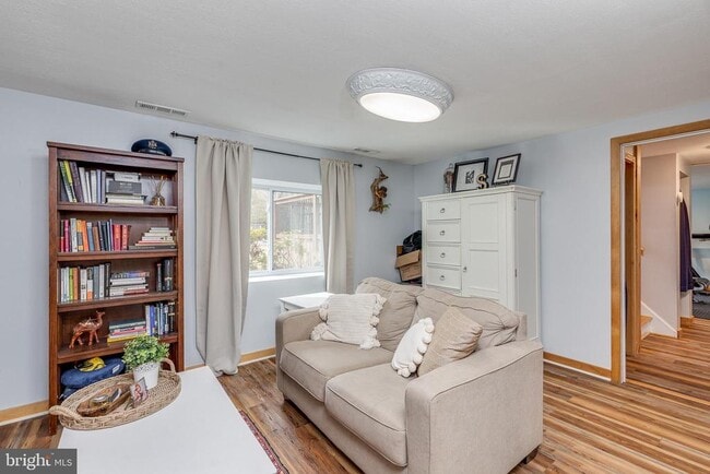 Building Photo - 24 Virginia Trail