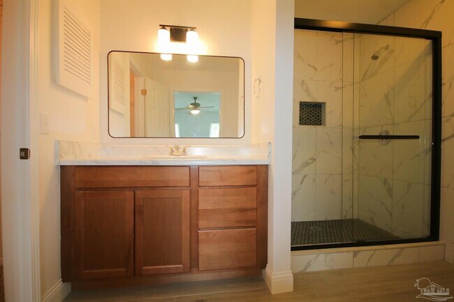Building Photo - 4631 Northpointe Cir